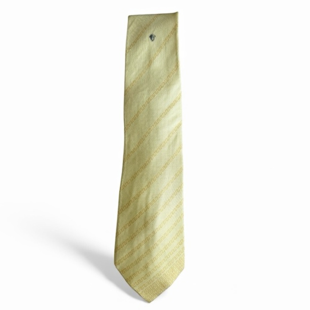 Gianni Versace Men’s Silk Tie Yellow Gold Greek Key Medusa Pattern Made in Italy